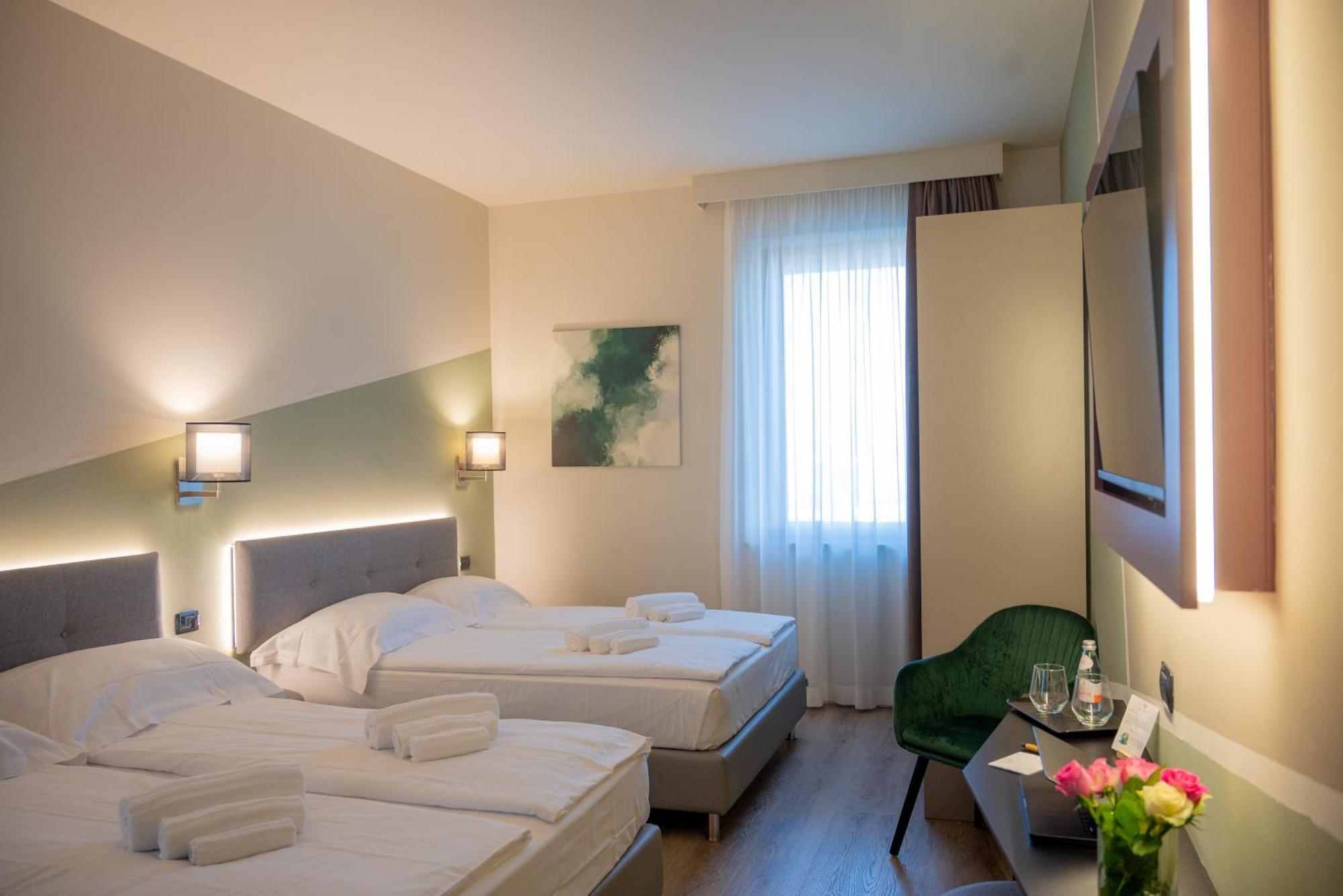 Ile Hotel Πεσκιέρα ντελ Γκάρντα Εξωτερικό φωτογραφία