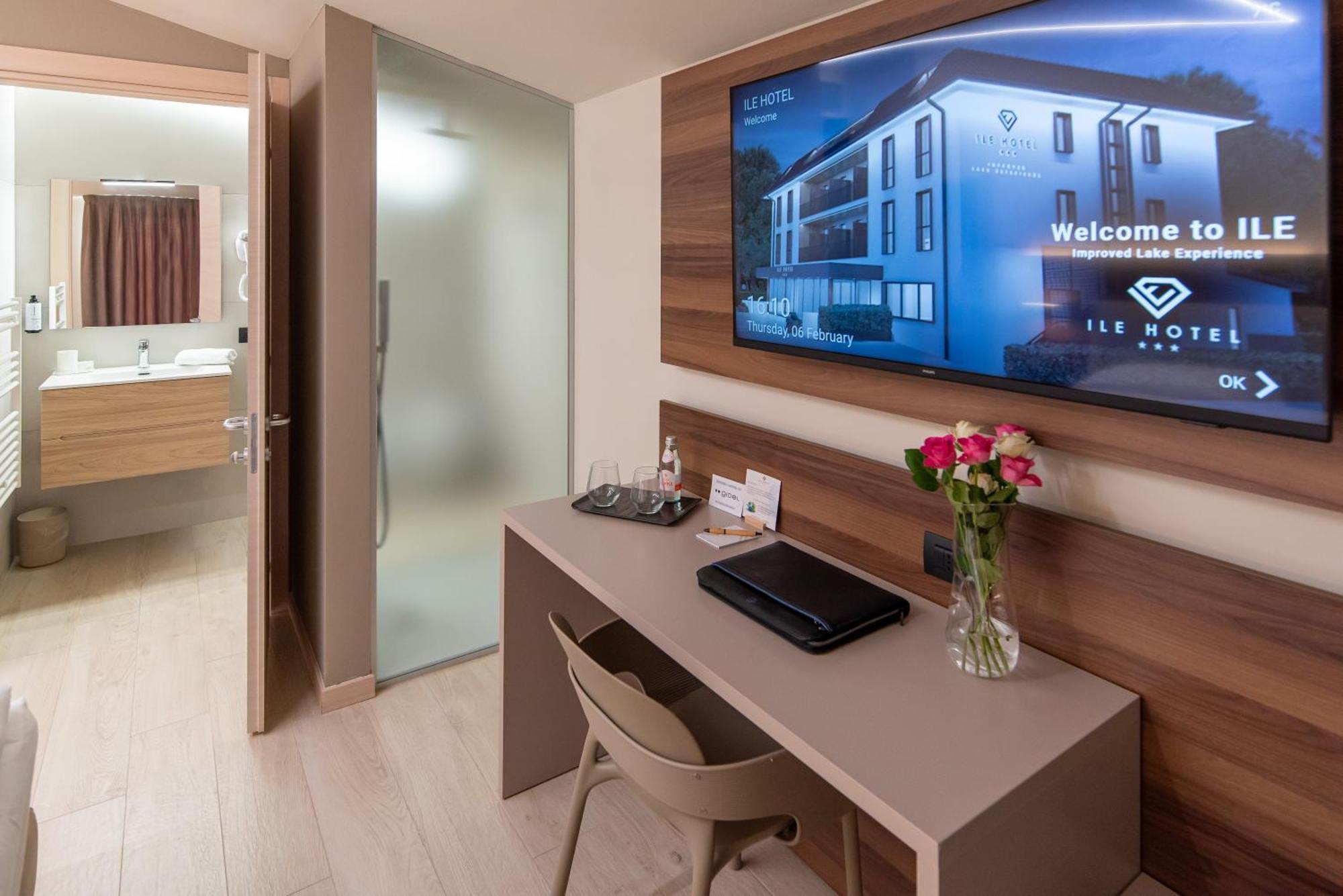 Ile Hotel Πεσκιέρα ντελ Γκάρντα Εξωτερικό φωτογραφία