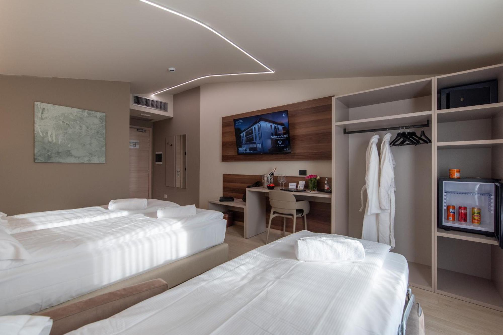 Ile Hotel Πεσκιέρα ντελ Γκάρντα Εξωτερικό φωτογραφία