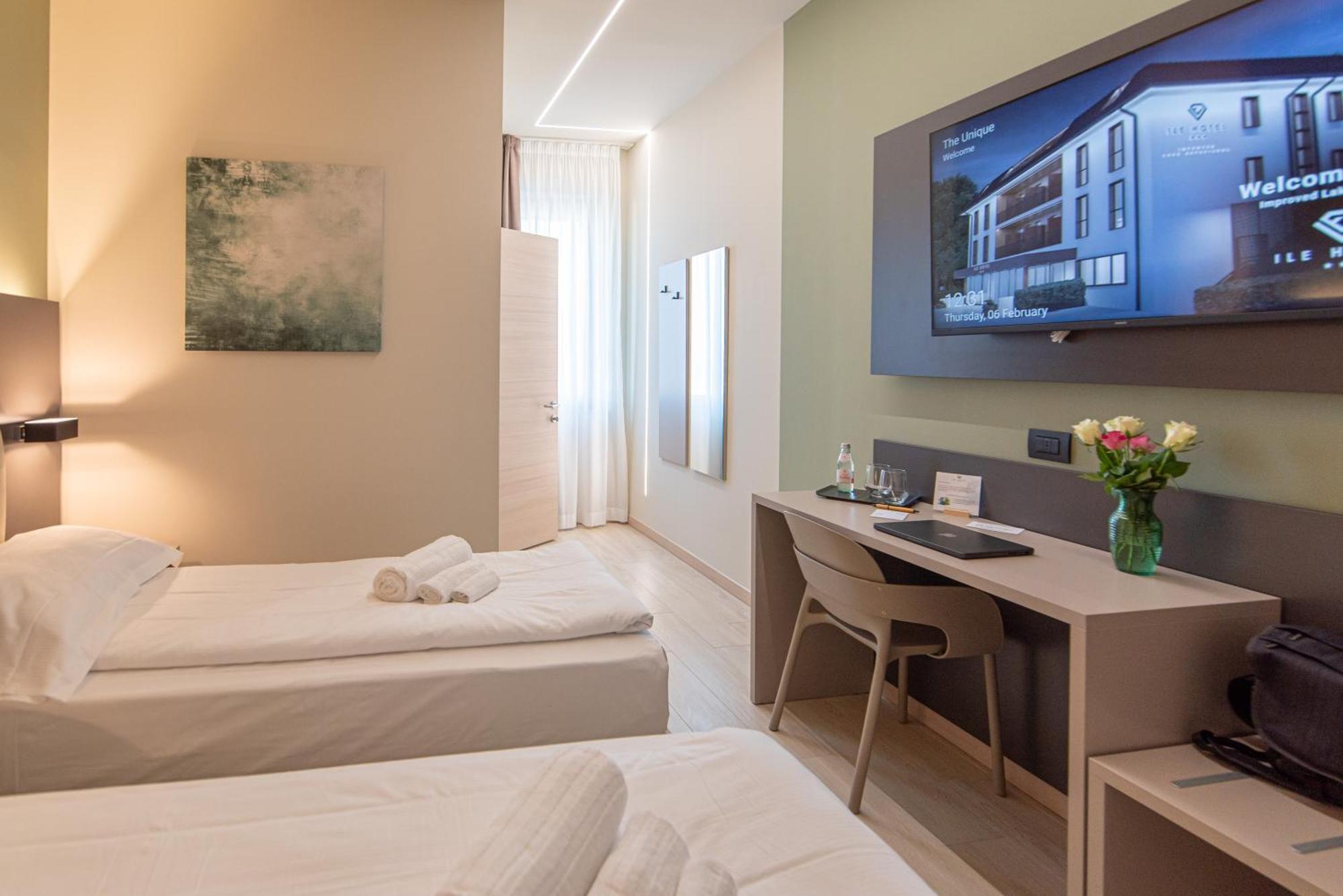 Ile Hotel Πεσκιέρα ντελ Γκάρντα Εξωτερικό φωτογραφία