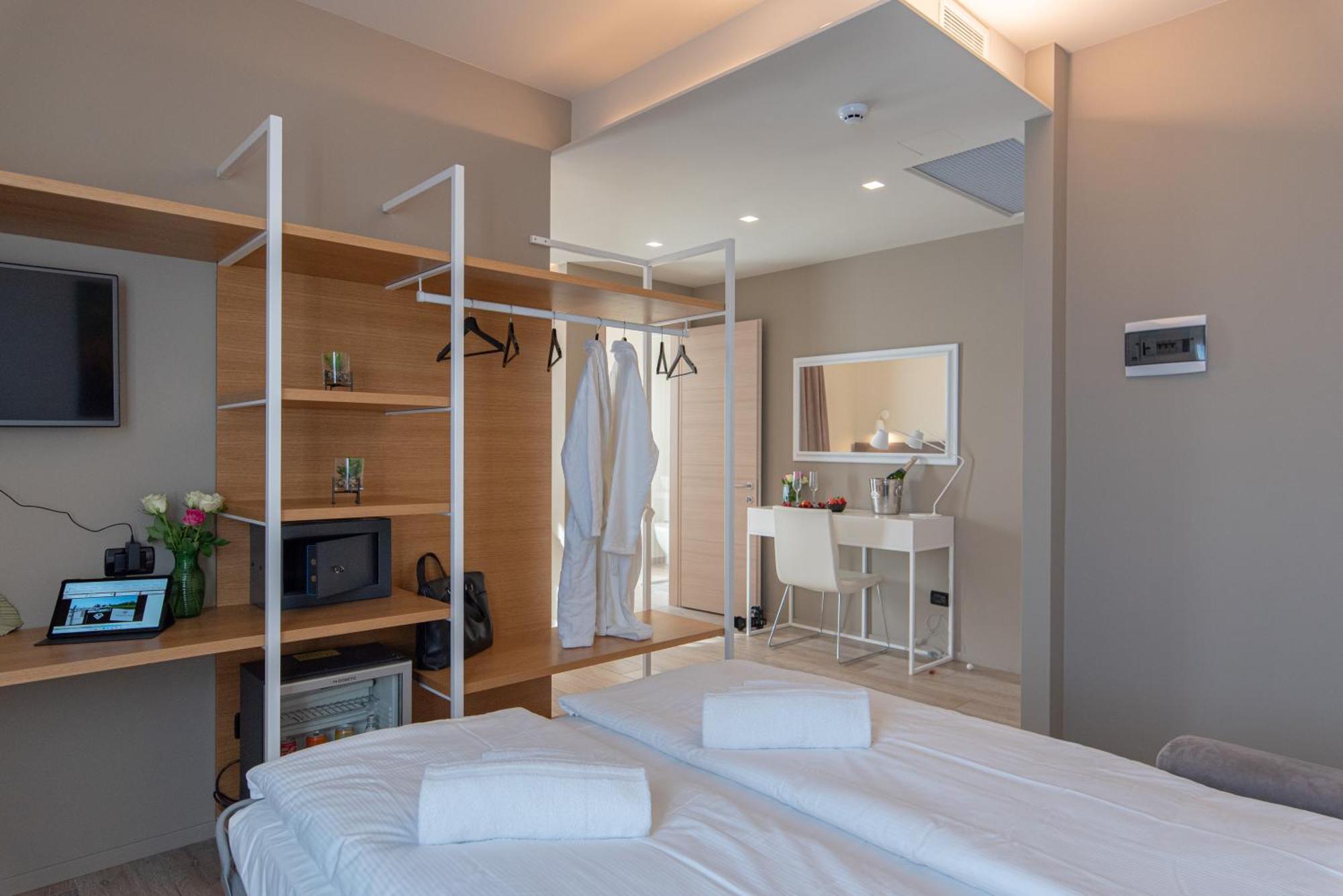 Ile Hotel Πεσκιέρα ντελ Γκάρντα Εξωτερικό φωτογραφία