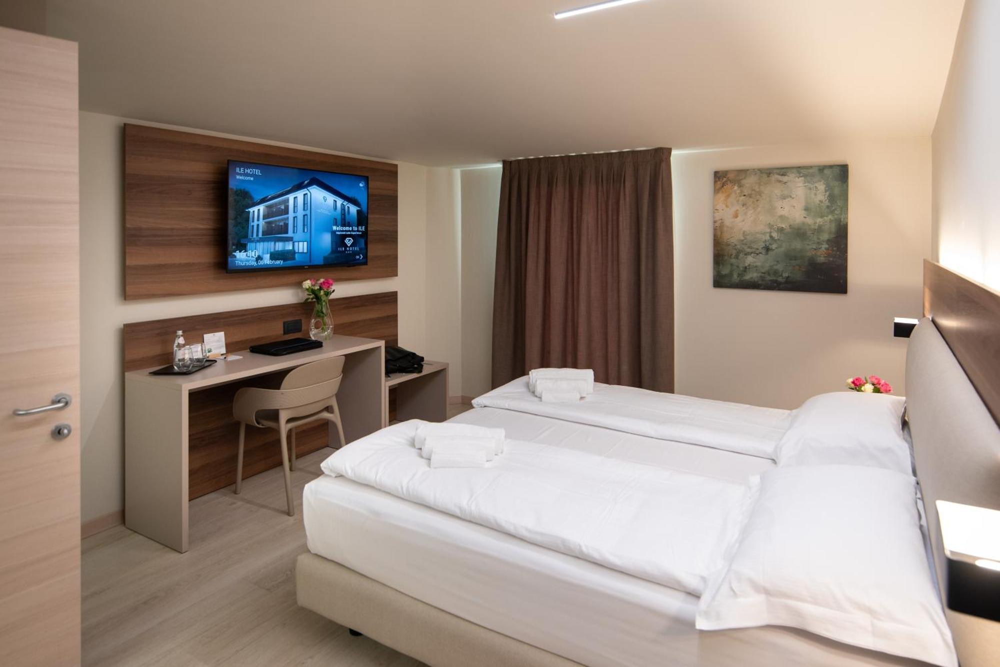 Ile Hotel Πεσκιέρα ντελ Γκάρντα Εξωτερικό φωτογραφία