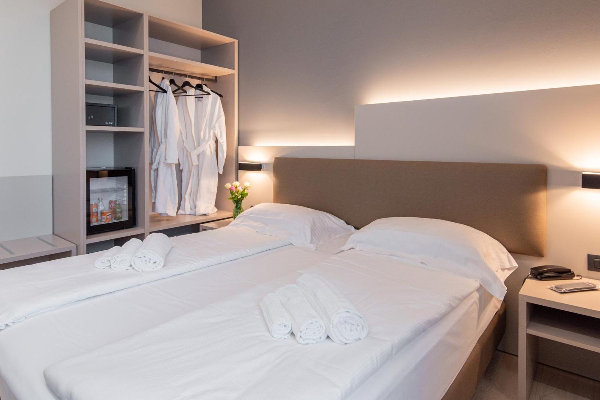 Ile Hotel Πεσκιέρα ντελ Γκάρντα Εξωτερικό φωτογραφία