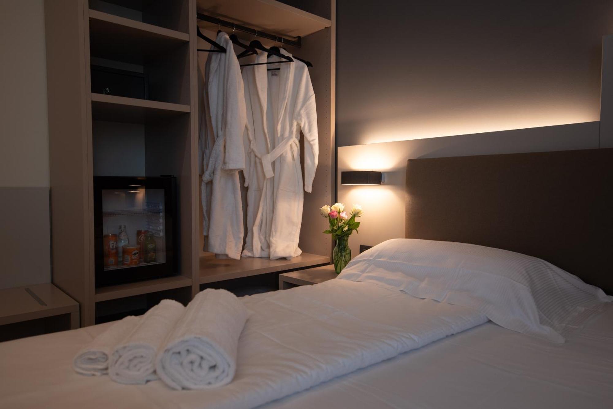 Ile Hotel Πεσκιέρα ντελ Γκάρντα Εξωτερικό φωτογραφία